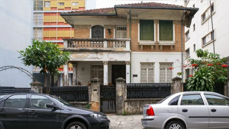 Imagem ilustrativa da notícia Imóvel de "A mulher da casa abandonada" é multado. Entenda!