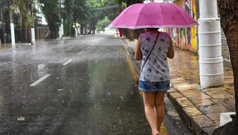 Imagem ilustrativa da notícia Forte chuva causa transtorno no trânsito de belém