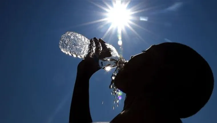 Imagem ilustrativa da notícia Calor excessivo eleva venda e preços de bebidas em Belém