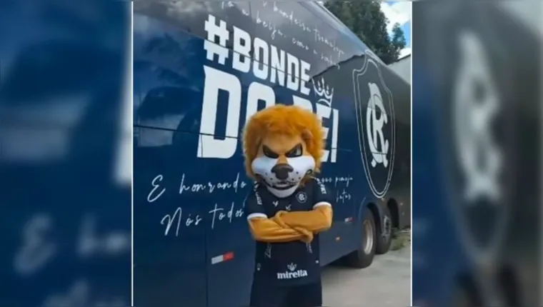 Imagem ilustrativa da notícia Novo ônibus do Clube do Remo chega em Belém. Veja o vídeo!