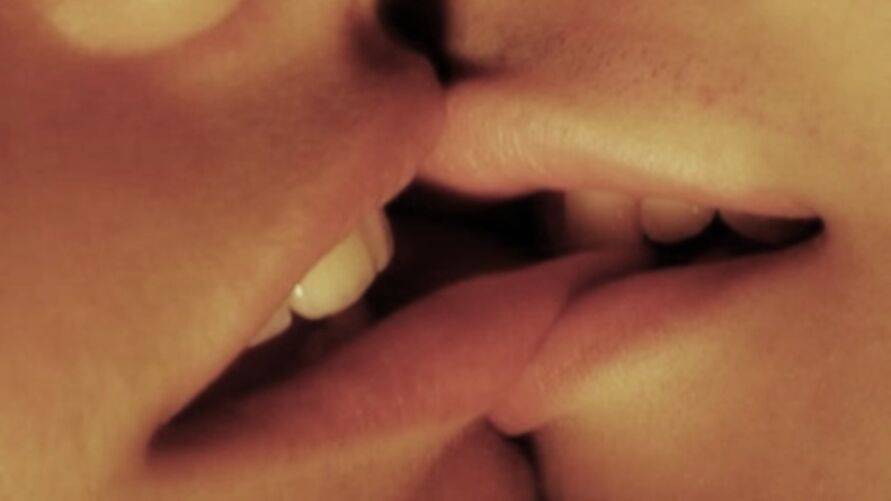 O beijo é parte fundamental de toda relação sexual