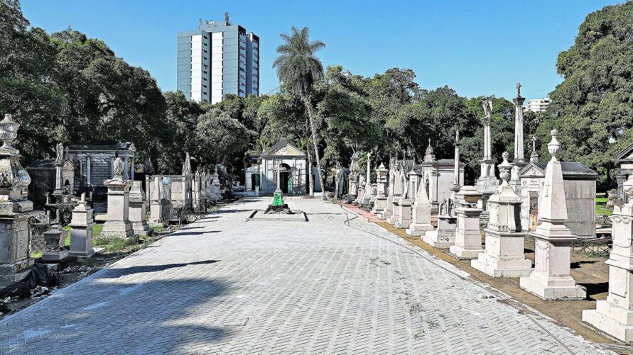 Cemitério vai virar um parque público.