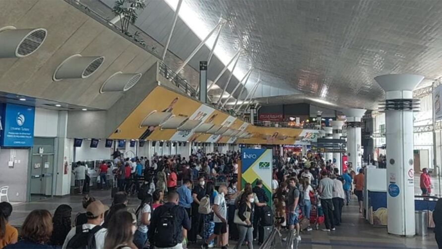 Pista do Aeroporto de Belém é liberada após acidente e caos • DOL Pista do Aeroporto de Belém é liberada após acidente e caos • DOL