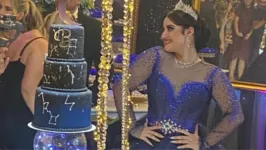 O vestido da estudante Bianca Macanoni, pegou fogo durante a sua festa de 15 anos