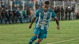 Polegar chegou a estar no time titular em alguns jogos do Paysandu