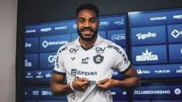 Wendel Lomar não escondeu a felicidade de vestir a camisa do Remo