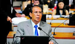 Jader Barbalho defende atenção especial à Saúde e Educação.