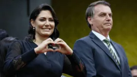 O presidente Jair Bolsonaro e a esposa, Michele.