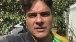 Guilherme de Pádua costuma defender o governo nas redes sociais