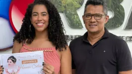 Hanna Gonçalves veio receber o voucher da promoção do DIÁRIO