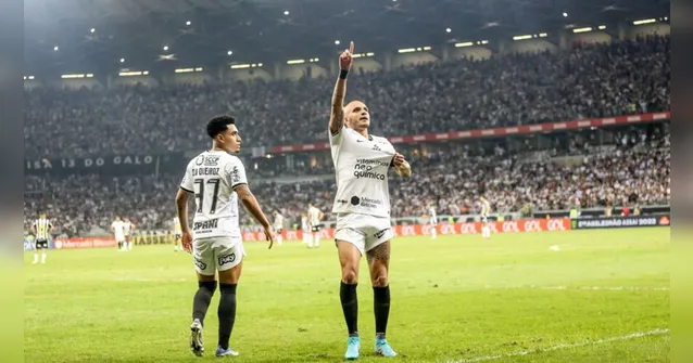 Imagem ilustrativa da notícia Corinthians vence Atlético-MG e segue na cola do Palmeiras