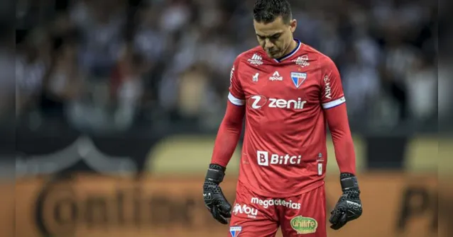 Imagem ilustrativa da notícia São Paulo se despede de atacante e busca por goleiro