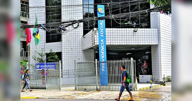 Imagem ilustrativa da notícia 14° salário do INSS pode sair em 2022? Confira