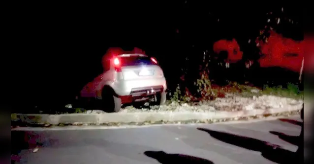 Imagem ilustrativa da notícia Vídeo: homem tem carro crivado de bala em Ananindeua