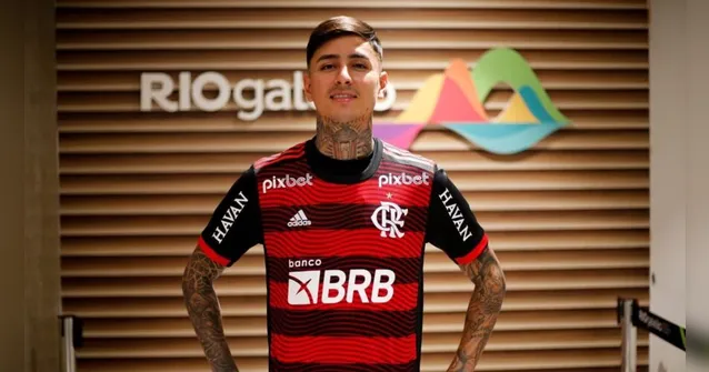 Imagem ilustrativa da notícia Flamengo anuncia chileno Erick Pulgar, ex-Fiorentina