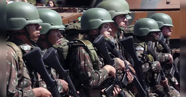 Imagem ilustrativa da notícia Salário de 8 mil: concurso para o Exército inscreve até hoje