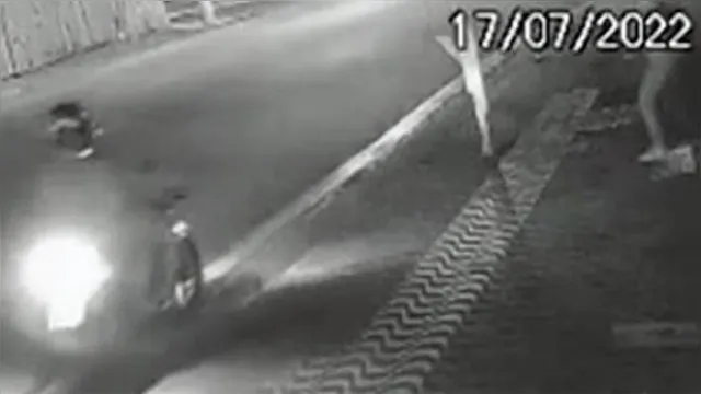 Imagem ilustrativa da notícia Vídeo: policial grávida reage a assalto e mata bandido em SP