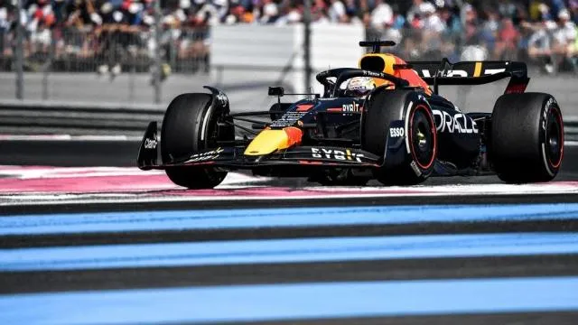 Imagem ilustrativa da notícia Verstappen aproveita erro de Leclerc e vence GP da França 