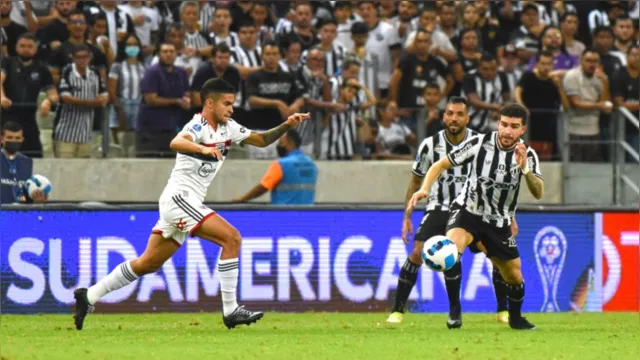Imagem ilustrativa da notícia São Paulo vence Ceará nos pênaltis e vai à semifinal da Sula
