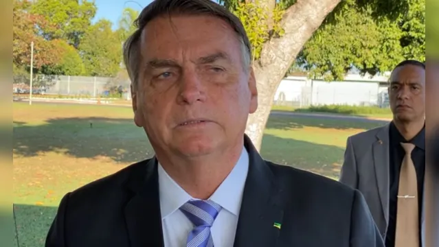 Imagem ilustrativa da notícia Bolsonaro diz que não cria empregos: "tem que correr atrás"