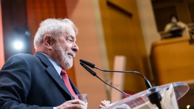 Imagem ilustrativa da notícia Lula
estará no primeiro debate; Bolsonaro ainda é dúvida