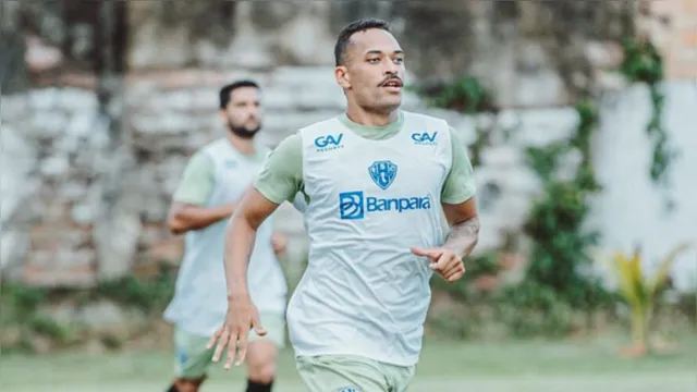 Imagem ilustrativa da notícia Mikael visa 'novo campeonato' e garante Paysandu mais focado