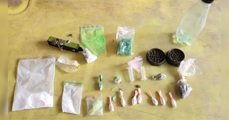 Imagem ilustrativa da notícia Polícia apreende drogas, som e fecha estabelecimento 