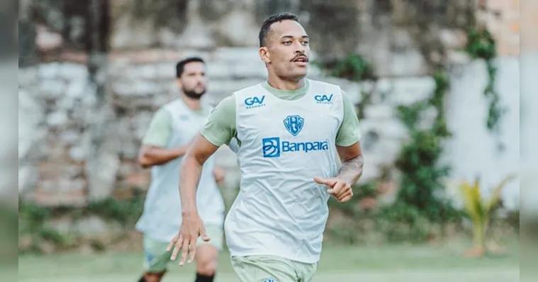 Imagem ilustrativa da notícia Mikael visa 'novo campeonato' e garante Paysandu mais focado