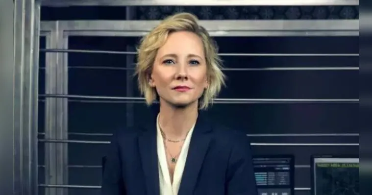 Imagem ilustrativa da notícia Vídeo mostra carro de Anne Heche em alta velocidade 