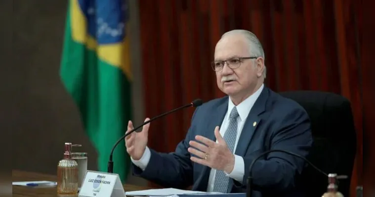 Imagem ilustrativa da notícia Fachin dá 5 dias para Bolsonaro explicar ataques às urnas