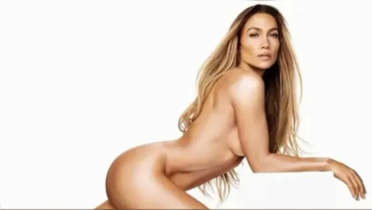 Imagem ilustrativa da notícia Vídeo: aos 53 anos, Jennifer Lopez posa nua 