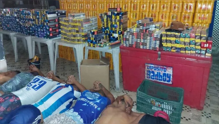 Imagem ilustrativa da notícia Quadrilha é presa após roubar R$ 130 mil em cigarros