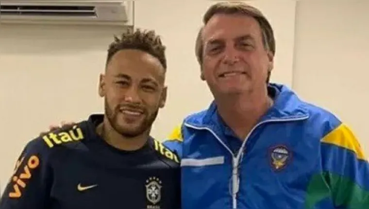 Imagem ilustrativa da notícia Neymar dá presente para Jair Bolsonaro: "este será seu ano"