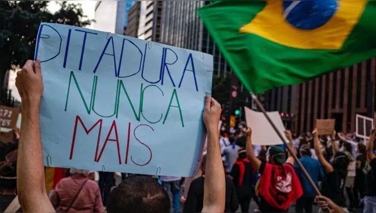 Imagem ilustrativa da notícia Ato pró-democracia mira Bolsonaro e pede respeito às urnas