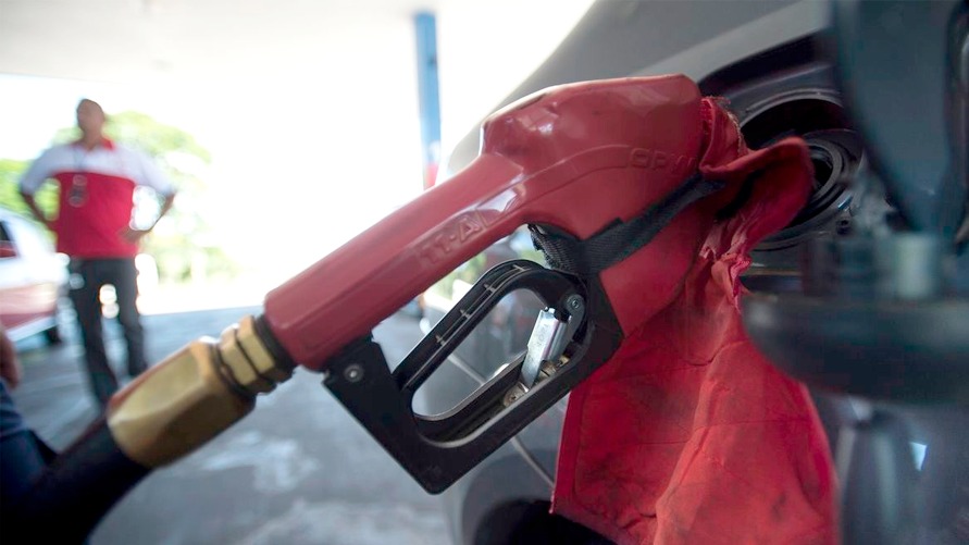 O preço médio da gasolina comum nos postos verificados pela ANP foi de R$ 5,89 por litro