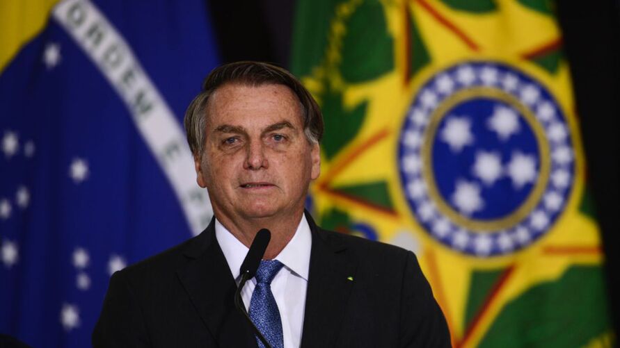 Bolsonaro vai a Globo para entrevista