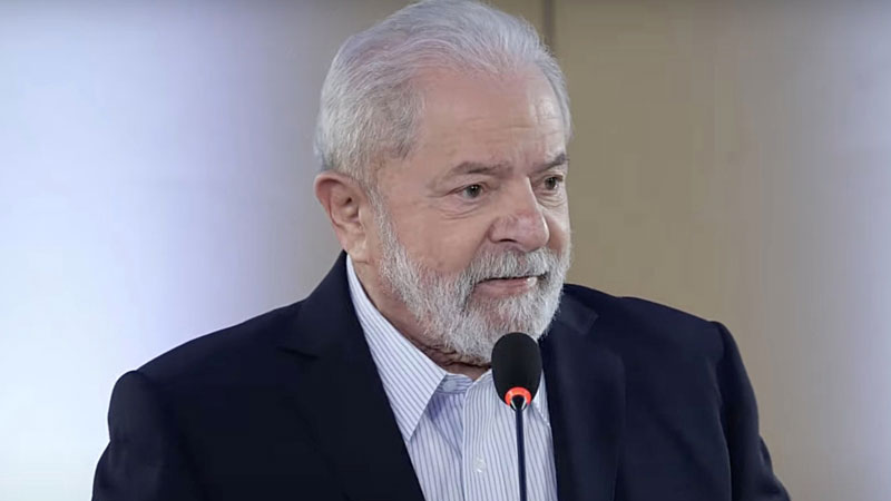 Líder em todas as pesquisas, Lula descartou clima de "já ganhou".