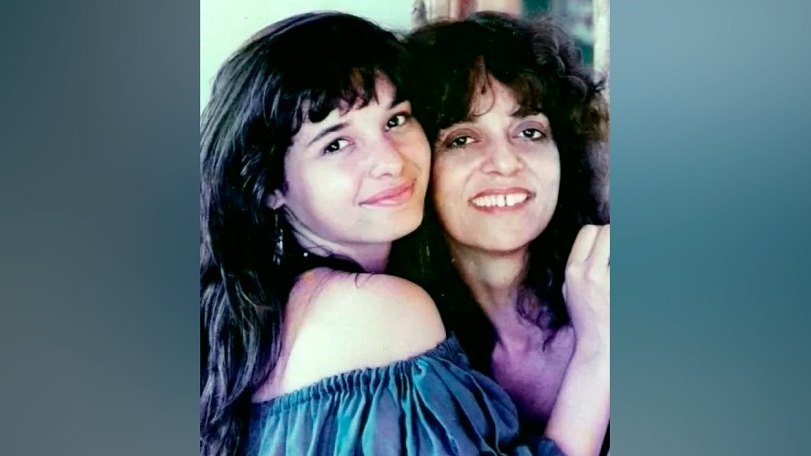 Daniella com a mãe, Glória Perez