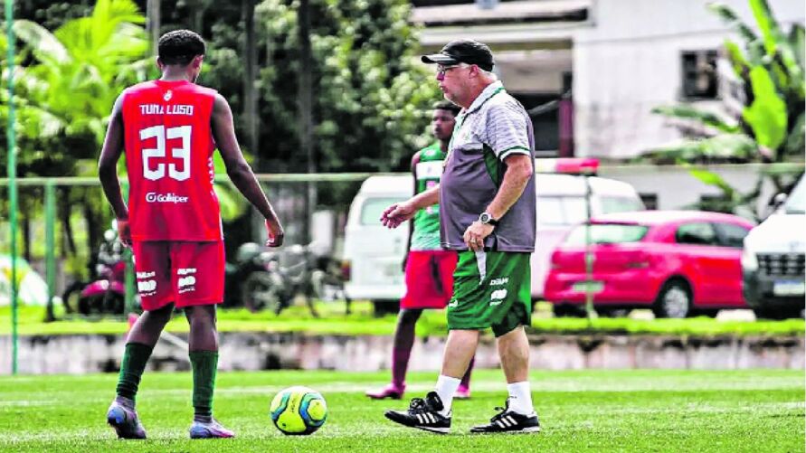Josué Teixeira faz observações nas categorias de base, mas sem a Copa Verde os trabalhos deverão ser suspensos