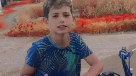 Iarlen, 12, foi encontrado morto em seu próprio quarto.