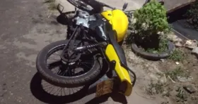 A dupla estava em uma motocicleta.