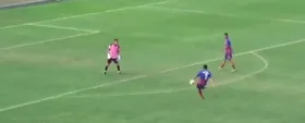 Jogador do Atlético Amazonense marcou um gol contra bizarro