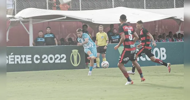 Imagem ilustrativa da notícia Paysandu: volante quer torcida como "12° jogador" em campo