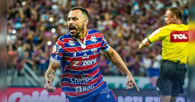 Imagem ilustrativa da notícia Corinthians perde para Fortaleza e vê liderança se afastar