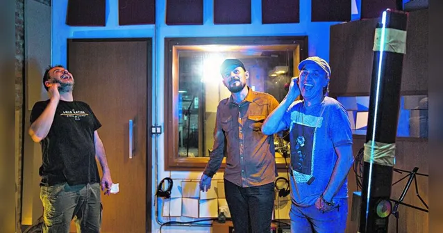 Imagem ilustrativa da notícia Veja os bastidores do álbum com produção de Zeca Baleiro
