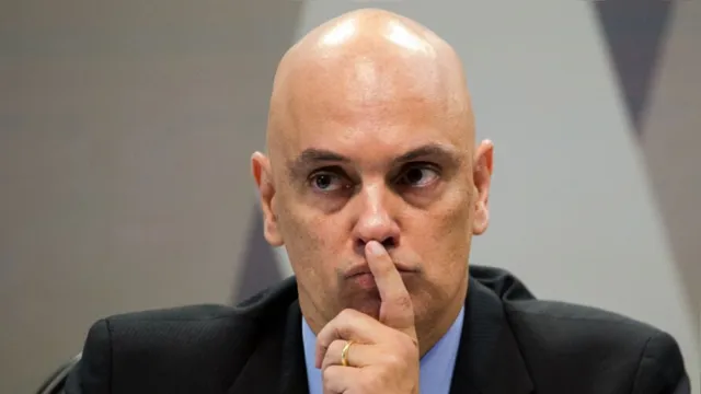 Imagem ilustrativa da notícia Moraes recusa deixar relatoria de processo contra Bolsonaro