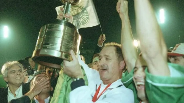 Imagem ilustrativa da notícia Vídeo: Palmeiras reencontra herói da Libertadores de 99