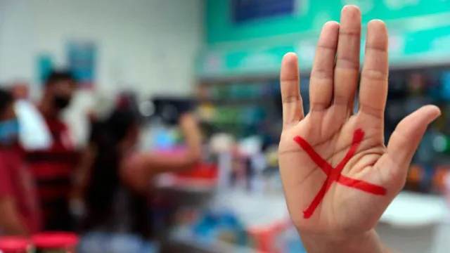 Imagem ilustrativa da notícia Sinal Vermelho: farmácias adotam campanha contra a violência