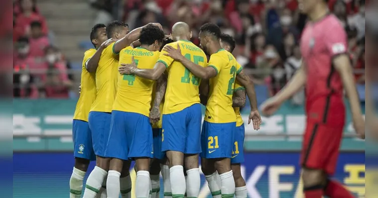 Imagem ilustrativa da notícia A cem dias da Copa, Brasil é líder no ranking da FIFA