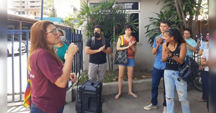 Imagem ilustrativa da notícia Semec se manifesta sobre protesto de concursados
